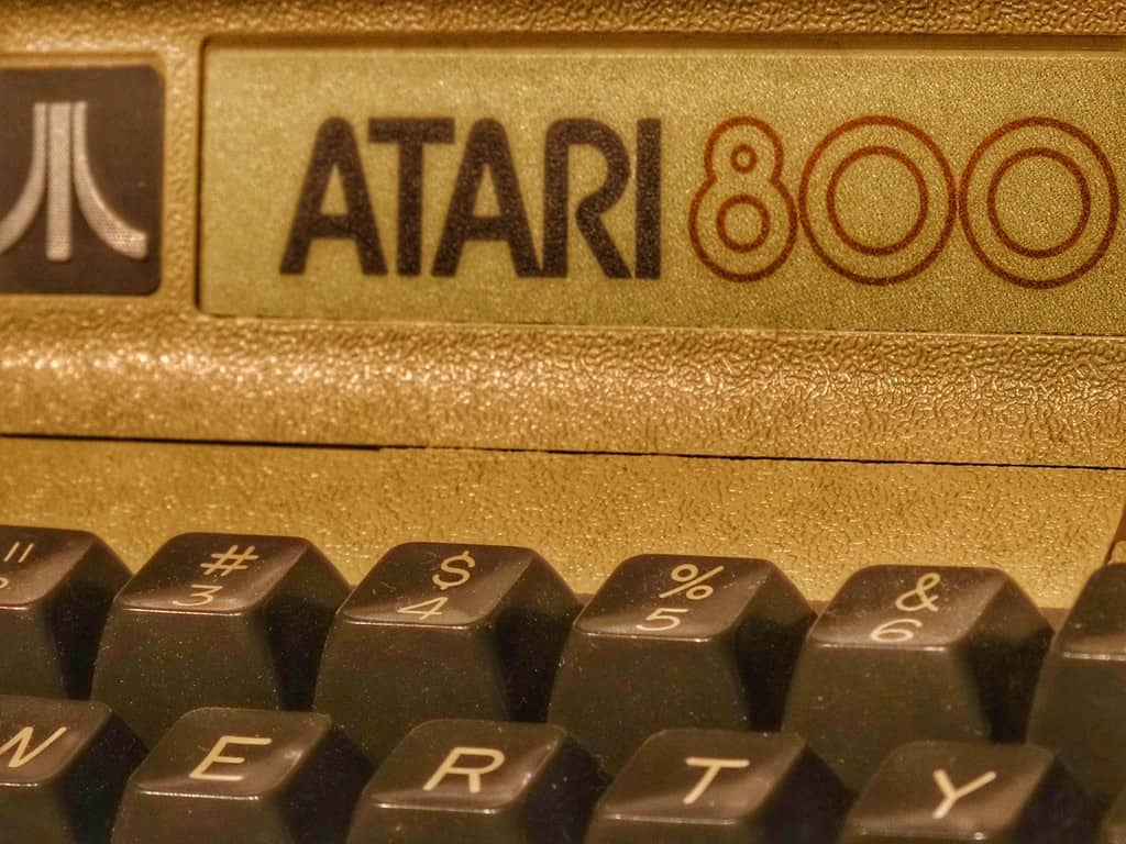 Foap-Retro_Atari_800_Game_Console-sm