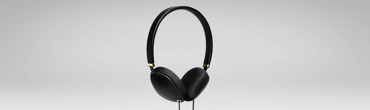 Plica stylish headphones in black full frontal view.