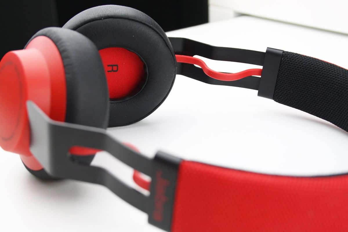 Up close view of the stylish headphones by Scandinavian company Jabra