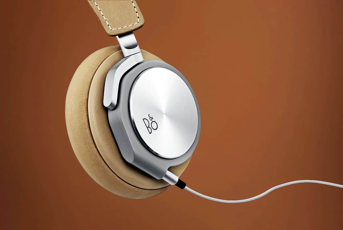 Close up look at one side of the beautiful BeoPlay H6 stylish headphones by B&O