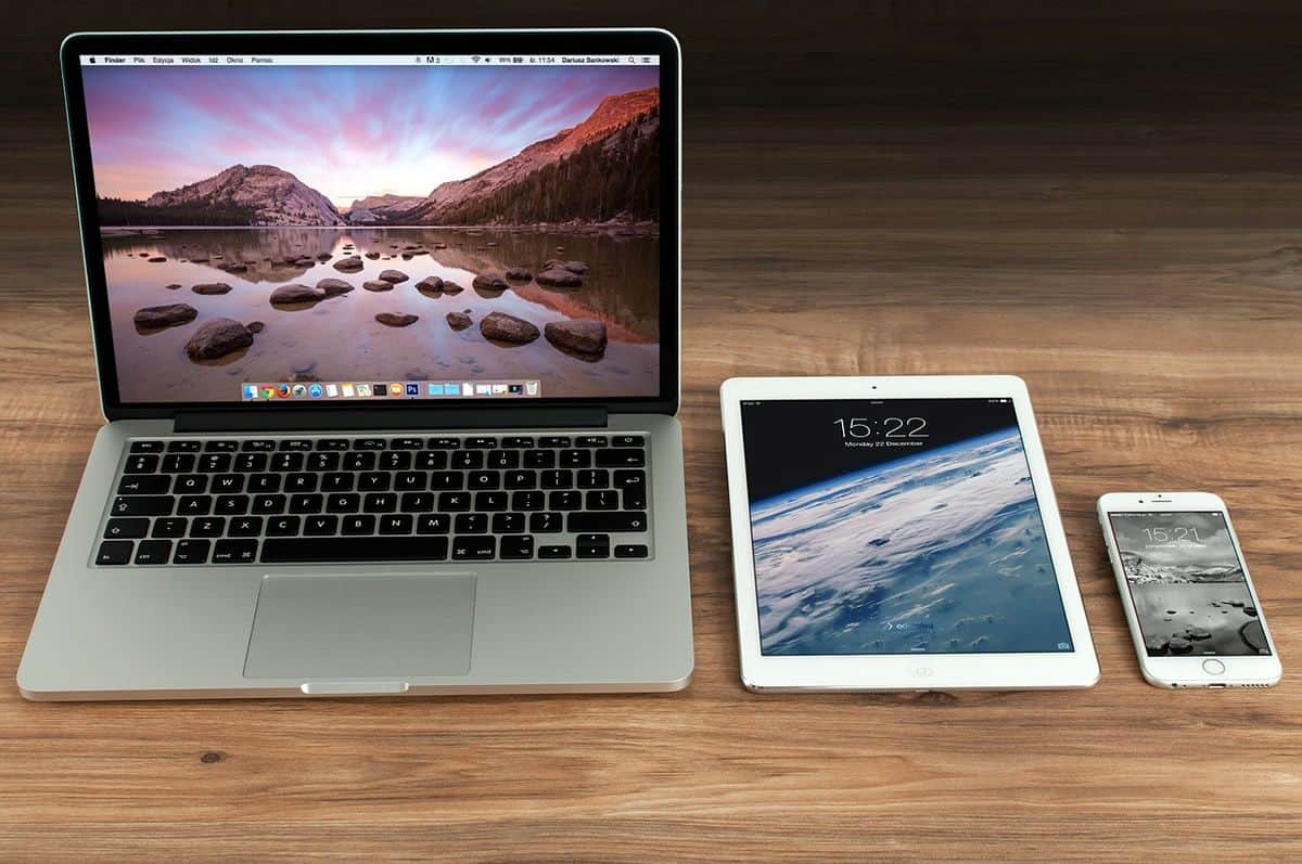 Macbook, iPad, iPhone, design consistency across the three devices.