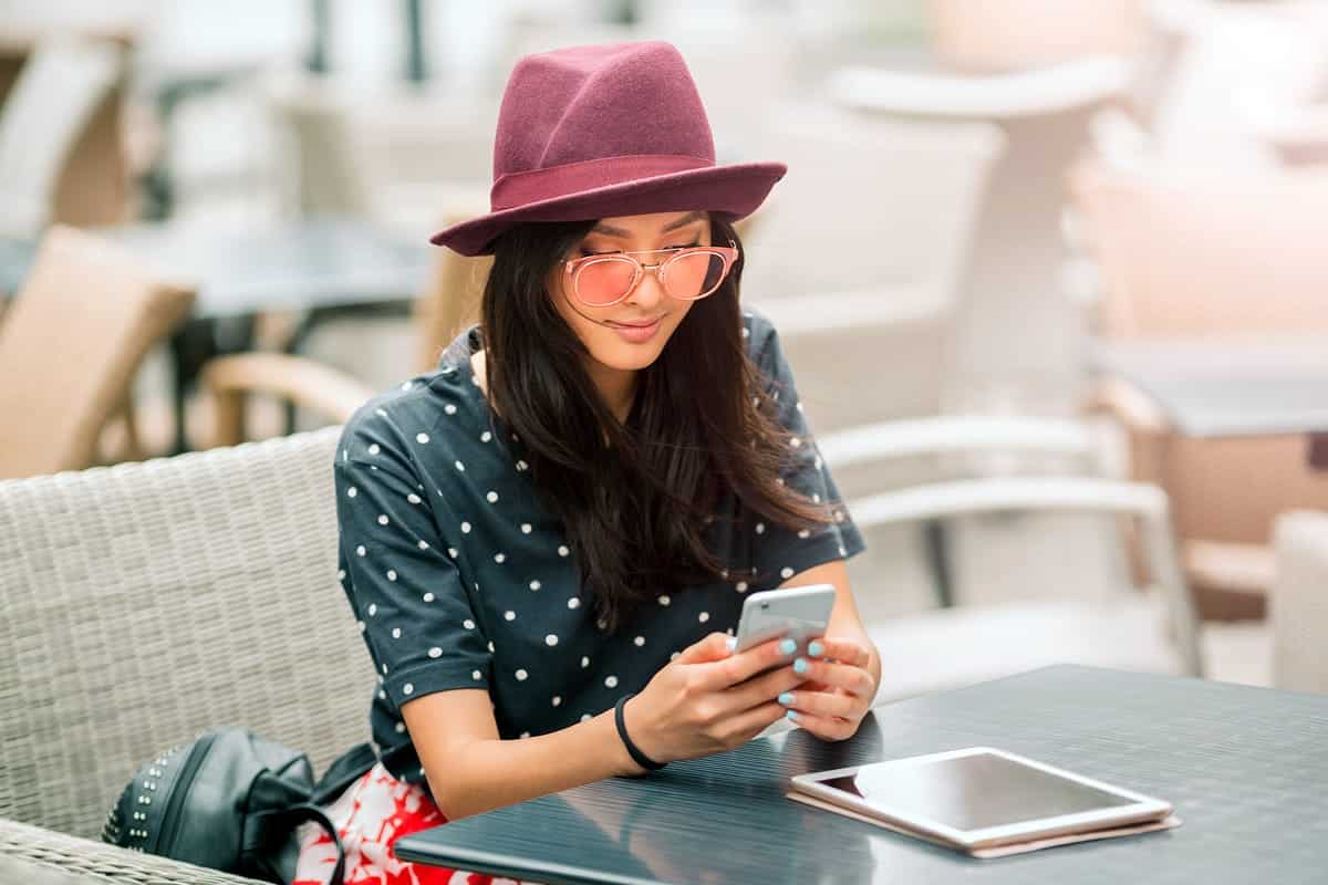 Stylish woman on a smartphone.